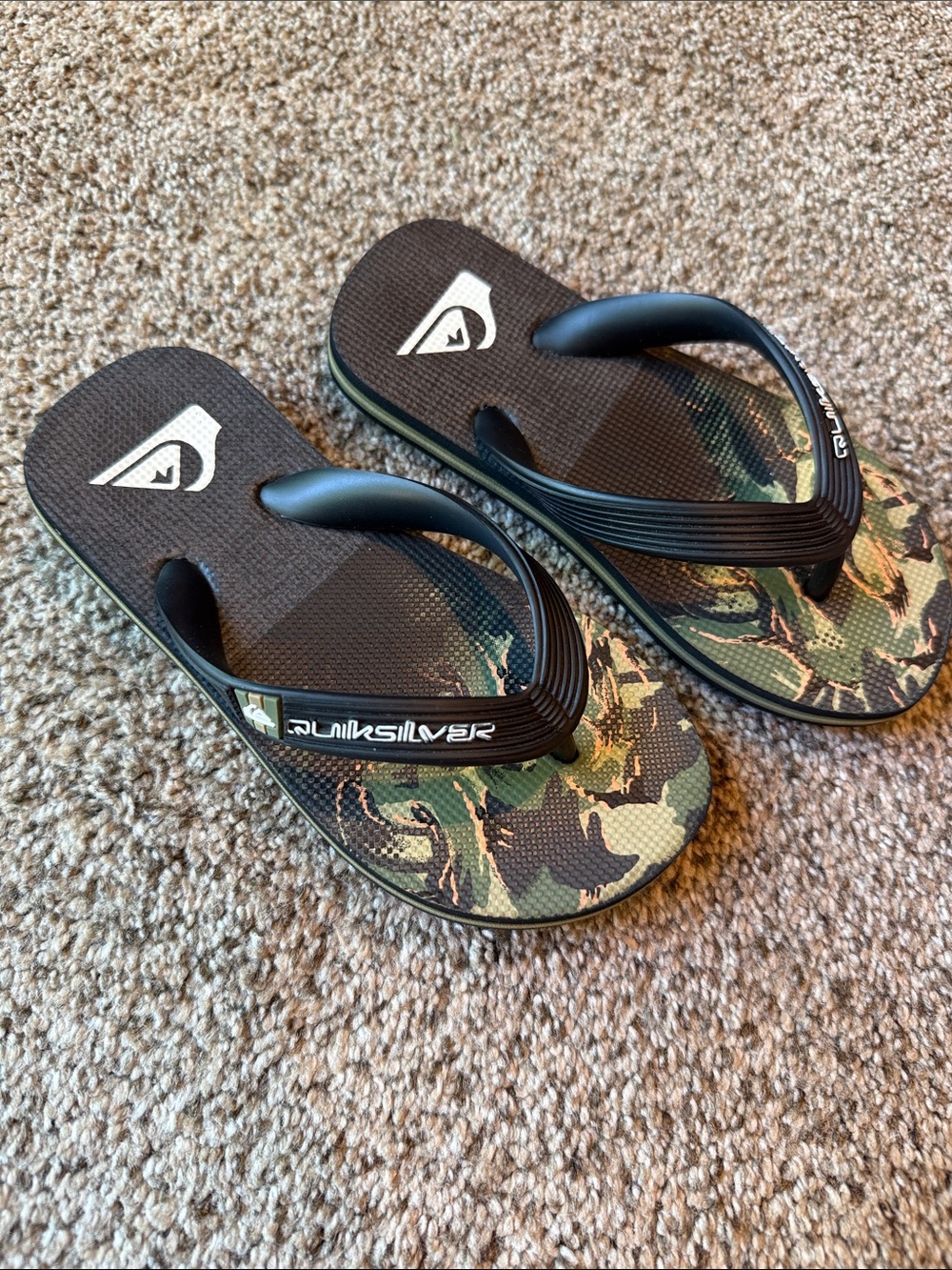 Quiksilver | Camouflage Flip Flops - Black & Green Camo
